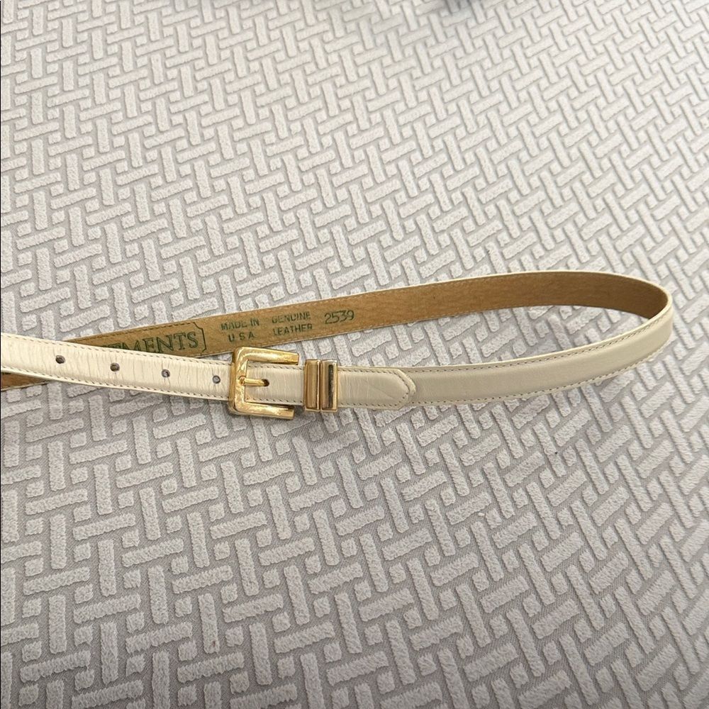 Investments Cream Thin Genuine Leather Medium Women's Belt